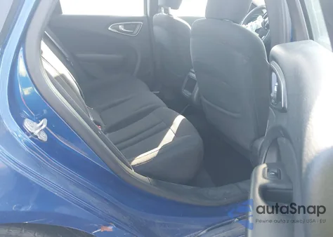 2015 Chrysler 200 Limited z USA, uszkodzony, nr VIN 1C3CCCAB9FN716594